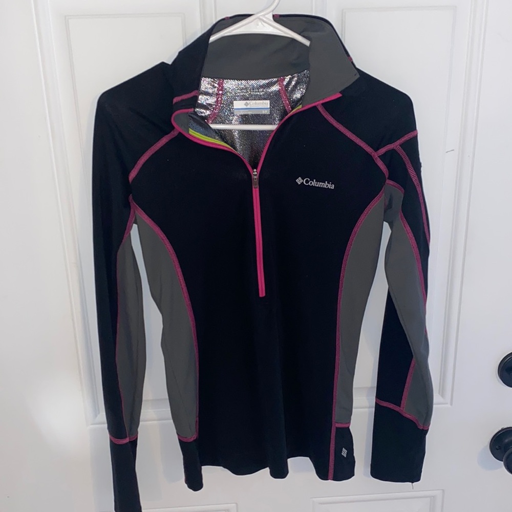 Columbia Quarter Zip with Pocket on Sleeve